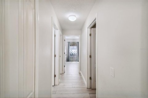 Villa ou maison à louer à Tampa, Floride: 3 chambres, 192.68 m2 № 2419169 - photo 24