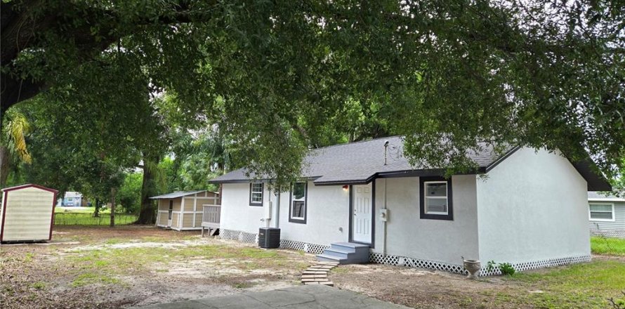 Villa ou maison à Tampa, Floride 4 chambres, 107.02 m2 № 2344710