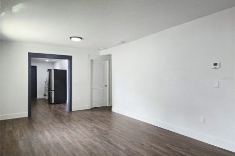 Villa ou maison à vendre à Tampa, Floride: 4 chambres, 107.02 m2 № 2344710 - photo 4