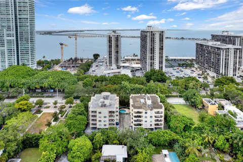 Condominio en venta en Miami, Florida, 2 dormitorios, 81.75 m2 № 1888185 - foto 30
