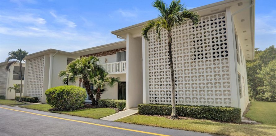 Condominio en South Palm Beach, Florida, 2 dormitorios  № 2189288