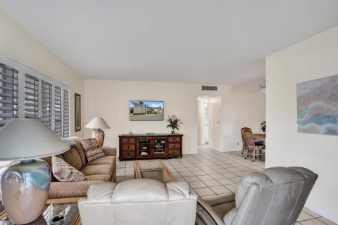 Condominio en venta en South Palm Beach, Florida, 2 dormitorios, 85.84 m2 № 2189288 - foto 5