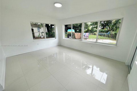 Villa ou maison à vendre à Hollywood, Floride: 3 chambres, 96.99 m2 № 1966515 - photo 26