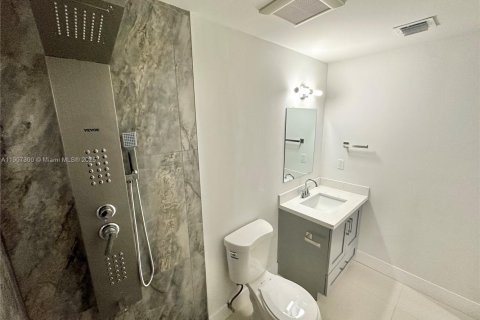 Villa ou maison à vendre à Hollywood, Floride: 3 chambres, 96.99 m2 № 1966515 - photo 10