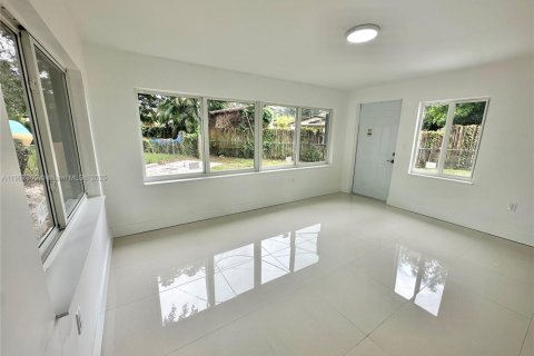 Villa ou maison à vendre à Hollywood, Floride: 3 chambres, 96.99 m2 № 1966515 - photo 30