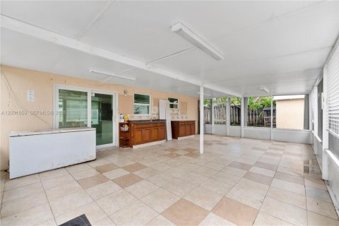 Casa en venta en Homestead, Florida, 3 dormitorios, 107.49 m2 № 2066668 - foto 17
