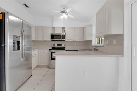 Casa en venta en Homestead, Florida, 3 dormitorios, 107.49 m2 № 2066668 - foto 6