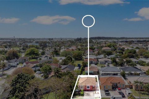 Casa en venta en Homestead, Florida, 3 dormitorios, 107.49 m2 № 2066668 - foto 26