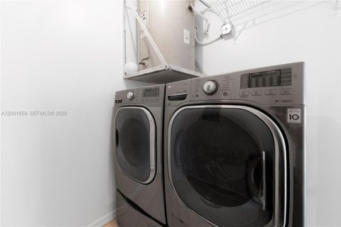 Casa en venta en Homestead, Florida, 3 dormitorios, 107.49 m2 № 2066668 - foto 14