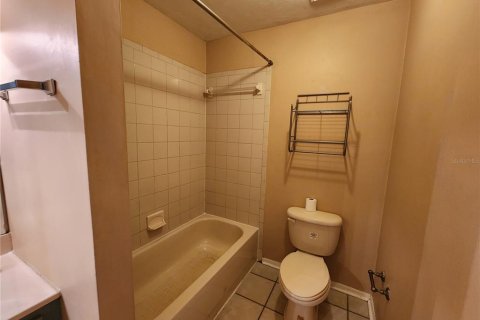 Touwnhouse à louer à Gainesville, Floride: 2 chambres, 94.39 m2 № 2097160 - photo 17