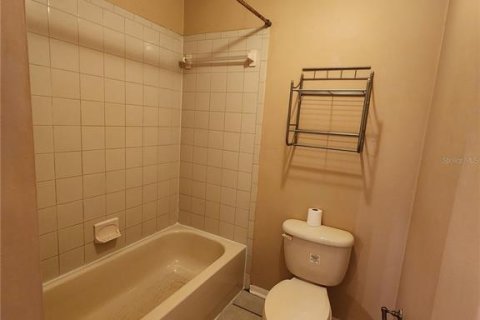Touwnhouse à louer à Gainesville, Floride: 2 chambres, 94.39 m2 № 2097160 - photo 18