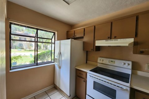 Touwnhouse à louer à Gainesville, Floride: 2 chambres, 94.39 m2 № 2097160 - photo 3