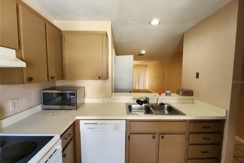 Touwnhouse à louer à Gainesville, Floride: 2 chambres, 94.39 m2 № 2097160 - photo 5