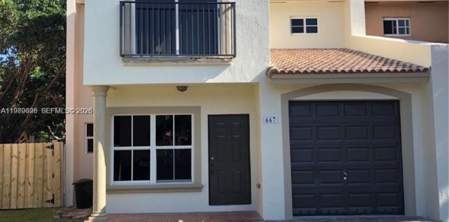 Touwnhouse à Florida City, Floride 4 chambres, 167.13 m2 № 2051711