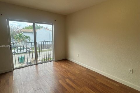 Touwnhouse à vendre à Florida City, Floride: 4 chambres, 167.13 m2 № 2051711 - photo 5