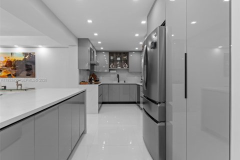 Купить кондоминиум в Майами, Флорида 3 спальни, 171.68м2, № 2010018 - фото 7