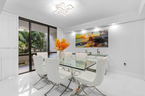 Купить кондоминиум в Майами, Флорида 3 спальни, 171.68м2, № 2010018 - фото 14