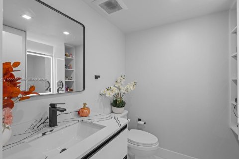 Купить кондоминиум в Майами, Флорида 3 спальни, 171.68м2, № 2010018 - фото 30