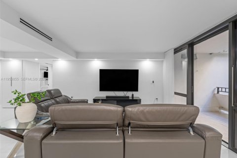 Купить кондоминиум в Майами, Флорида 3 спальни, 171.68м2, № 2010018 - фото 15