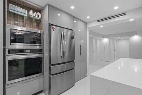 Купить кондоминиум в Майами, Флорида 3 спальни, 171.68м2, № 2010018 - фото 5