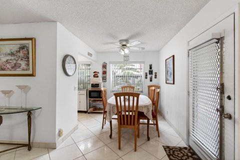 Condo in Delray Beach, Florida, 2 bedrooms  № 2190887 - photo 10