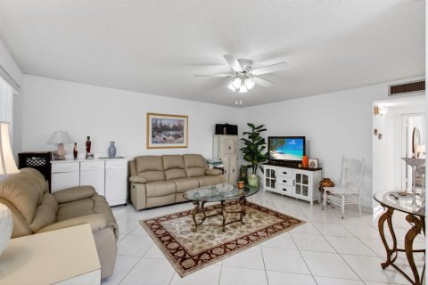 Condo in Delray Beach, Florida, 2 bedrooms  № 2190887 - photo 5