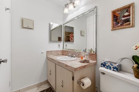 Condo in Delray Beach, Florida, 2 bedrooms  № 2190887 - photo 22