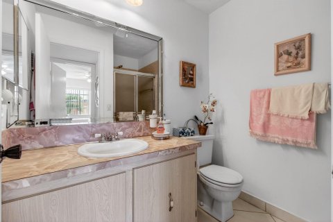 Condo in Delray Beach, Florida, 2 bedrooms  № 2190887 - photo 20