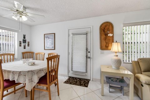 Condo in Delray Beach, Florida, 2 bedrooms  № 2190887 - photo 3