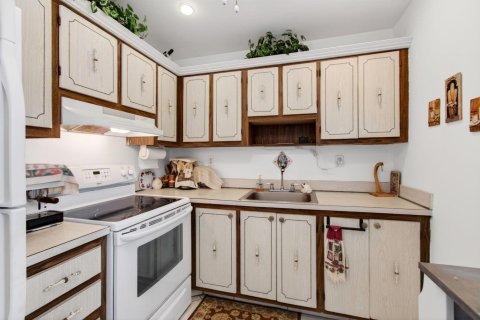 Condo in Delray Beach, Florida, 2 bedrooms  № 2190887 - photo 14