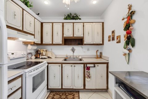 Condo in Delray Beach, Florida, 2 bedrooms  № 2190887 - photo 15