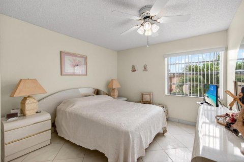 Condo in Delray Beach, Florida, 2 bedrooms  № 2190887 - photo 19