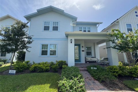 House in Orlando, Florida 5 bedrooms, 276.85 sq.m. № 2199144