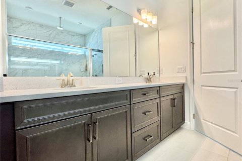 Villa ou maison à louer à Orlando, Floride: 5 chambres, 276.85 m2 № 2199144 - photo 20