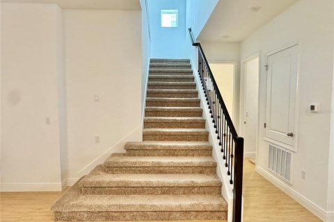 Villa ou maison à louer à Orlando, Floride: 5 chambres, 276.85 m2 № 2199144 - photo 25