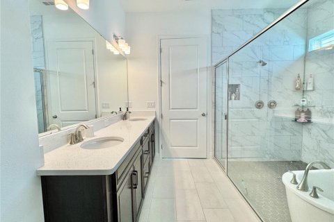Villa ou maison à louer à Orlando, Floride: 5 chambres, 276.85 m2 № 2199144 - photo 18