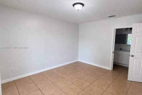 Touwnhouse à louer à Florida City, Floride: 3 chambres, 115.76 m2 № 2402099 - photo 2