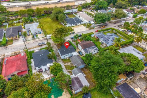 Immobilier commercial à vendre à Miami, Floride: 207.73 m2 № 2005218 - photo 18