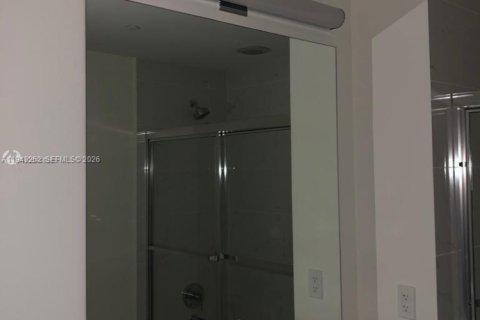 Copropriété à louer à North Miami Beach, Floride: 2 chambres, 124.58 m2 № 1999619 - photo 2