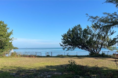 Propiedad comercial en Marathon, Florida № 2079191
