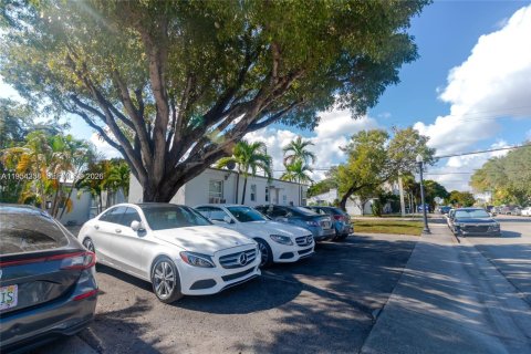 Villa ou maison à louer à Hollywood, Floride: 1 chambre, 1103.59 m2 № 2010913 - photo 21