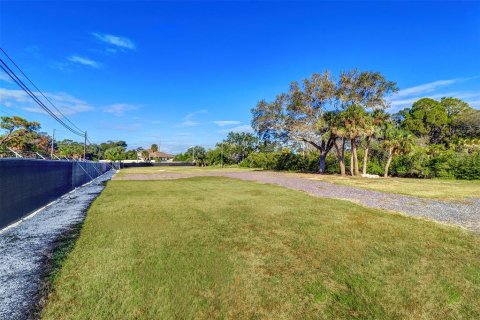 Propiedad comercial en alquiler en Tarpon Springs, Florida № 859248 - foto 6