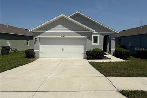 House in Leesburg, Florida 3 bedrooms, 142.05 sq.m. № 1785047 - photo 1
