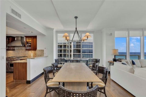 Copropriété à louer à Sunny Isles Beach, Floride: 4 chambres, 254.18 m2 № 1874465 - photo 6