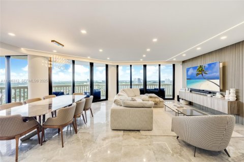 Copropriété à vendre à Aventura, Floride: 2 chambres, 185.8 m2 № 1994321 - photo 4