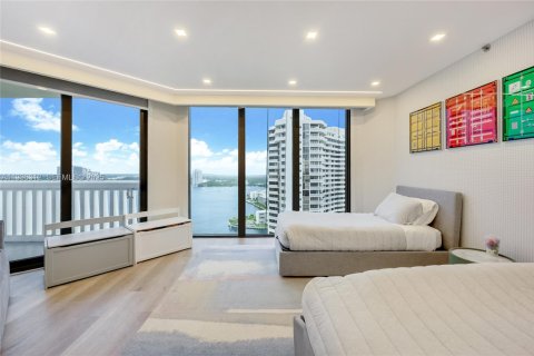 Copropriété à vendre à Aventura, Floride: 2 chambres, 185.8 m2 № 1994321 - photo 17