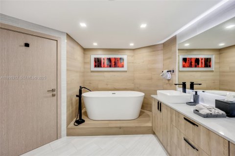 Copropriété à vendre à Aventura, Floride: 2 chambres, 185.8 m2 № 1994321 - photo 15