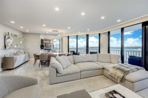 Copropriété à vendre à Aventura, Floride: 2 chambres, 185.8 m2 № 1994321 - photo 1