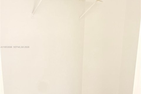 Condominio en alquiler en Oakland Park, Florida, 2 dormitorios, 82.68 m2 № 2007973 - foto 14