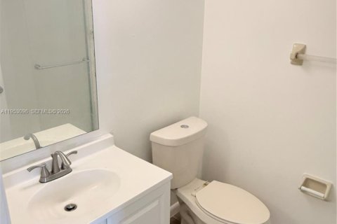 Condominio en alquiler en Oakland Park, Florida, 2 dormitorios, 82.68 m2 № 2007973 - foto 12